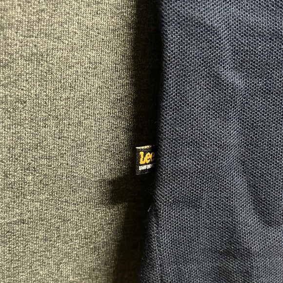 🔥3/$15🔥 NWT - Lee Uniforms Young Men Short Sleeve Basic Polo, Navy - Size XL - Picture 5 of 8
